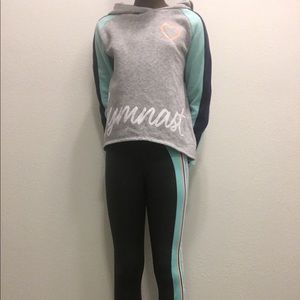 Sweat shirt and leggings